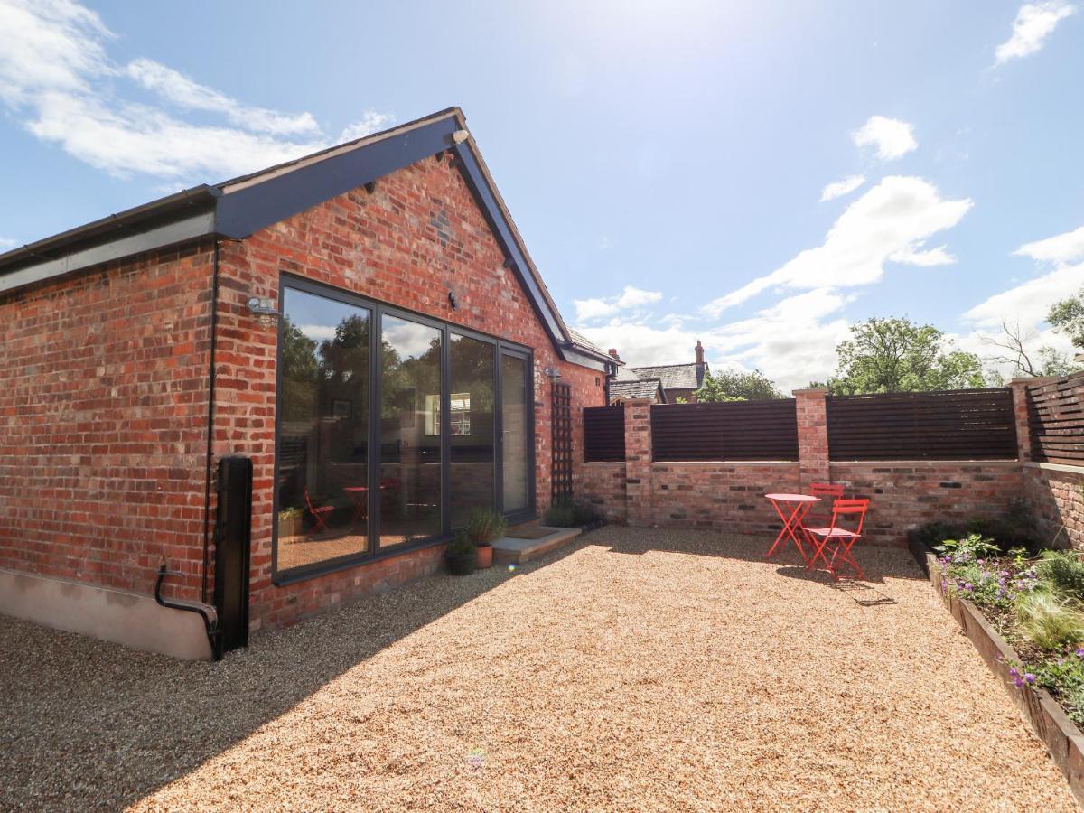 Swallow Cottage Sandbach Esterno foto